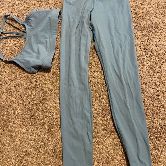 EQYL active wear set in turquoise size small. - Picture 2 of 3